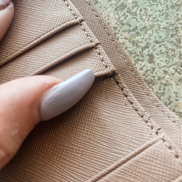 kate spade Desert Muse Rabbit/Bunny Wallet - Picture 4 of 5